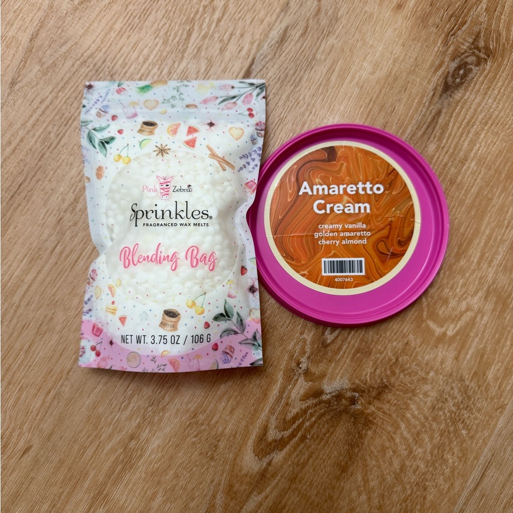 Pink Zebra Soft Soy Fragrance Wax Melts 4 oz Bag Amaretto‎ Cream